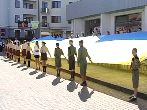 На Вічевому майдані в Коломиї відзначили День українського прапора