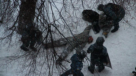 Загиблий на Грушевського чоловік отримав поранення в груди та голову – ЗМІ