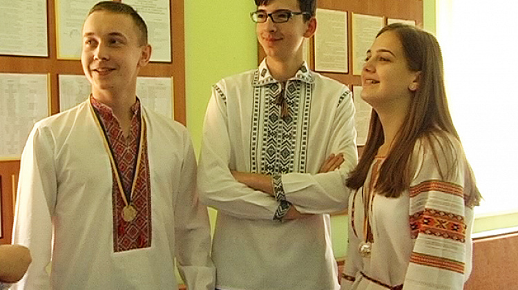 Медалісти Стефаникової школи ідеально склали ЗНО (відео)
