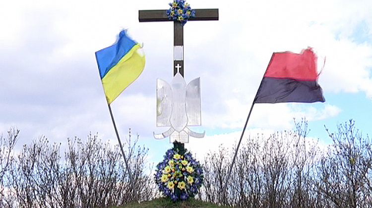 У Дебеславцях відзначили день встановлення прапора (відео)