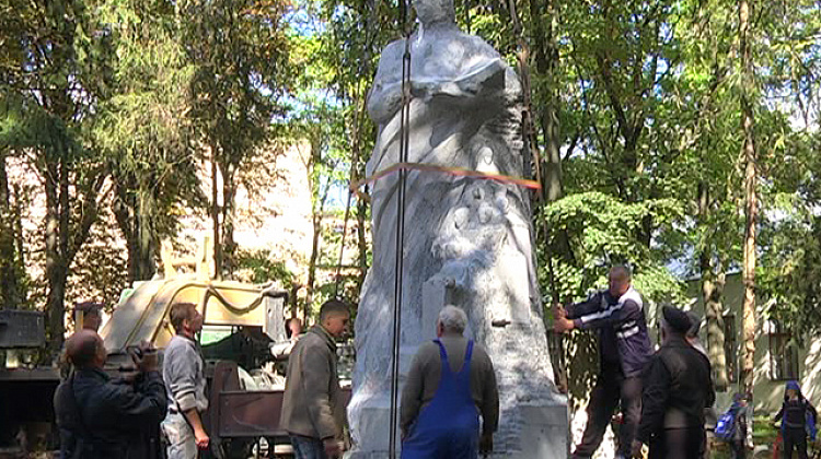 На Прикарпатті встановлюють ще один пам'ятник Тарасові Шевченку (відео)