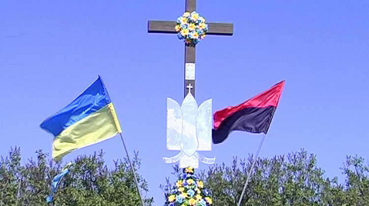 47 років тому у Дебеславцях вперше замайорів український стяг (відео)