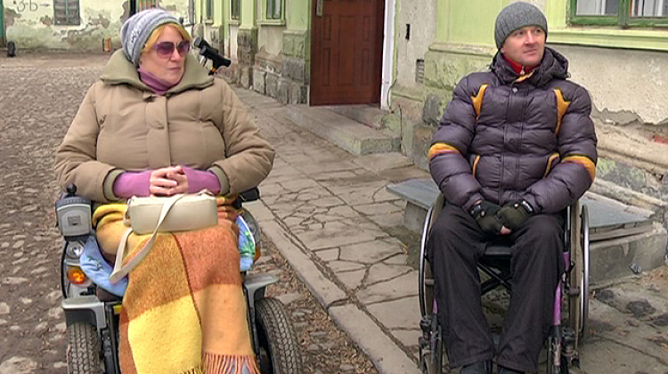 Меценат із Німеччини передав до Коломиї інвалідні візки (відео)