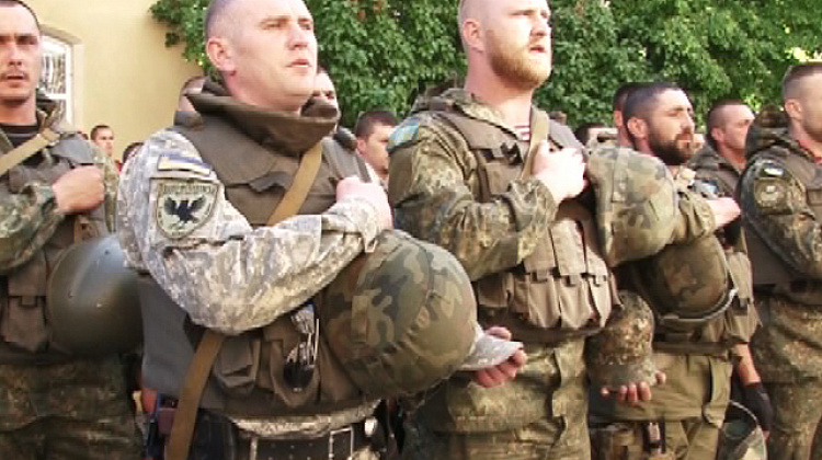 Прикарпатські правоохоронці повернулися з Маріуполя (відео)