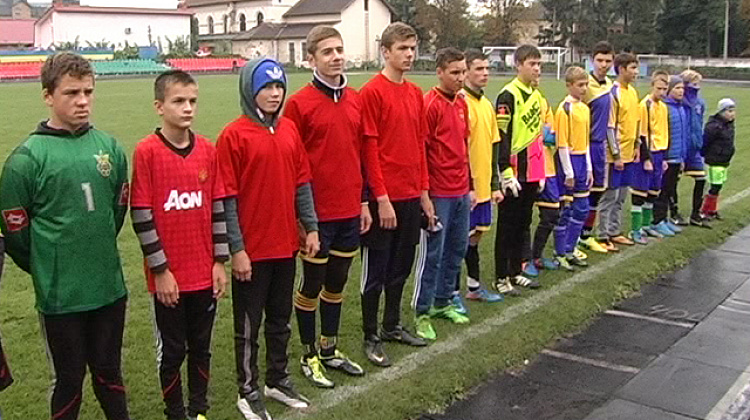 У Коломиї відбувся фінал футбольного турніру між командами катехитичних шкіл (відео)