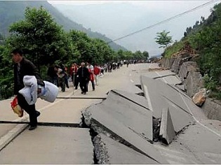 Землетрус магнітудою 5,4 зруйнував близько 720 будинків у Китаї