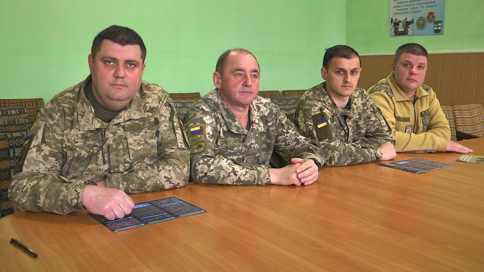 Військові запрошують мешканців Івано-Франківщини на службу за контрактом (відео) Військові запрошують мешканців Івано-Франківщини на службу за контрактом (відео)