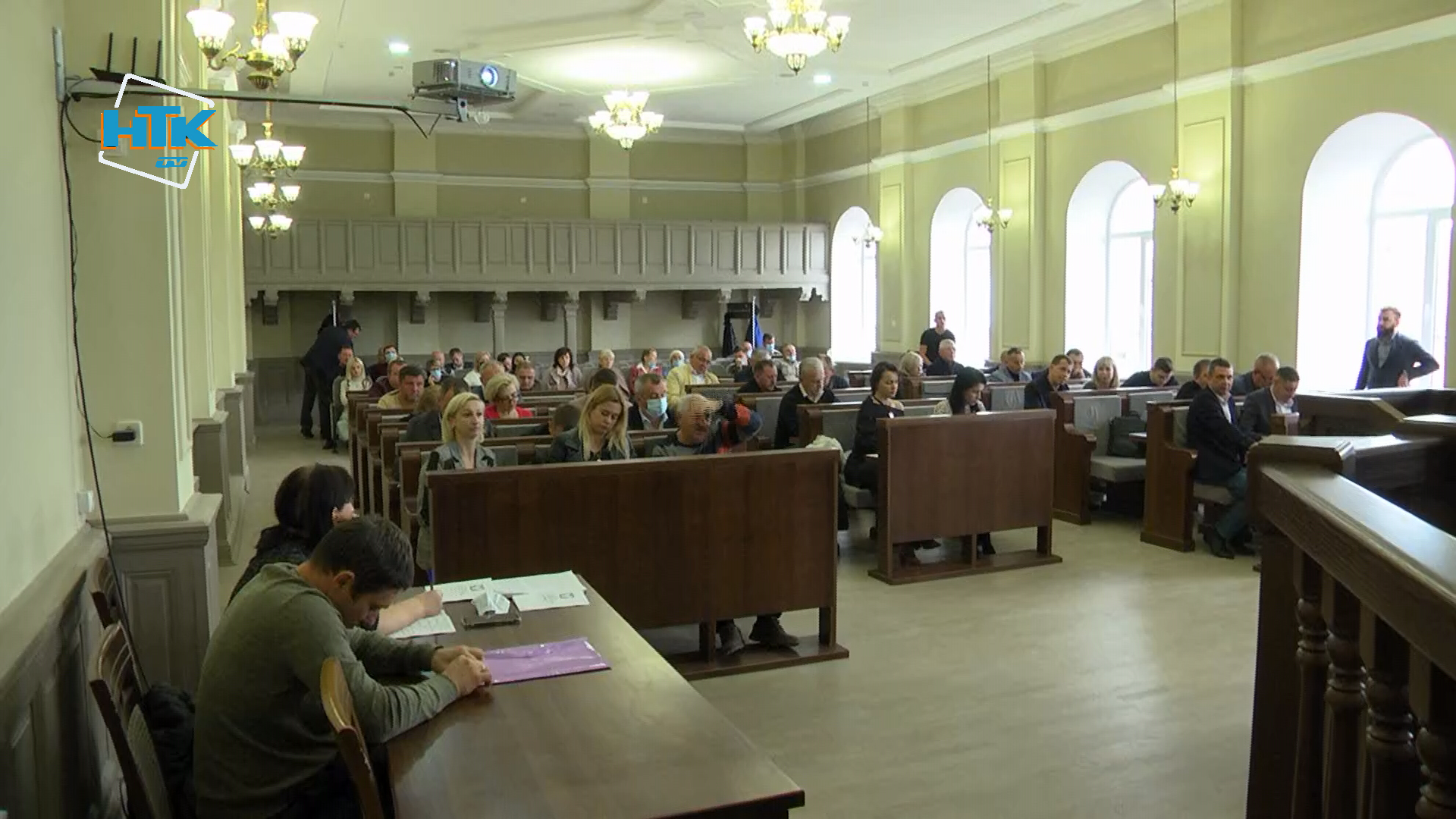 Питання землі: на засідання сесії Коломийської міськради прийшли учасники війни (відео)