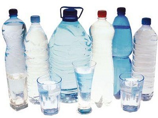 Вода у пляшках більш шкідлива, ніж у крані