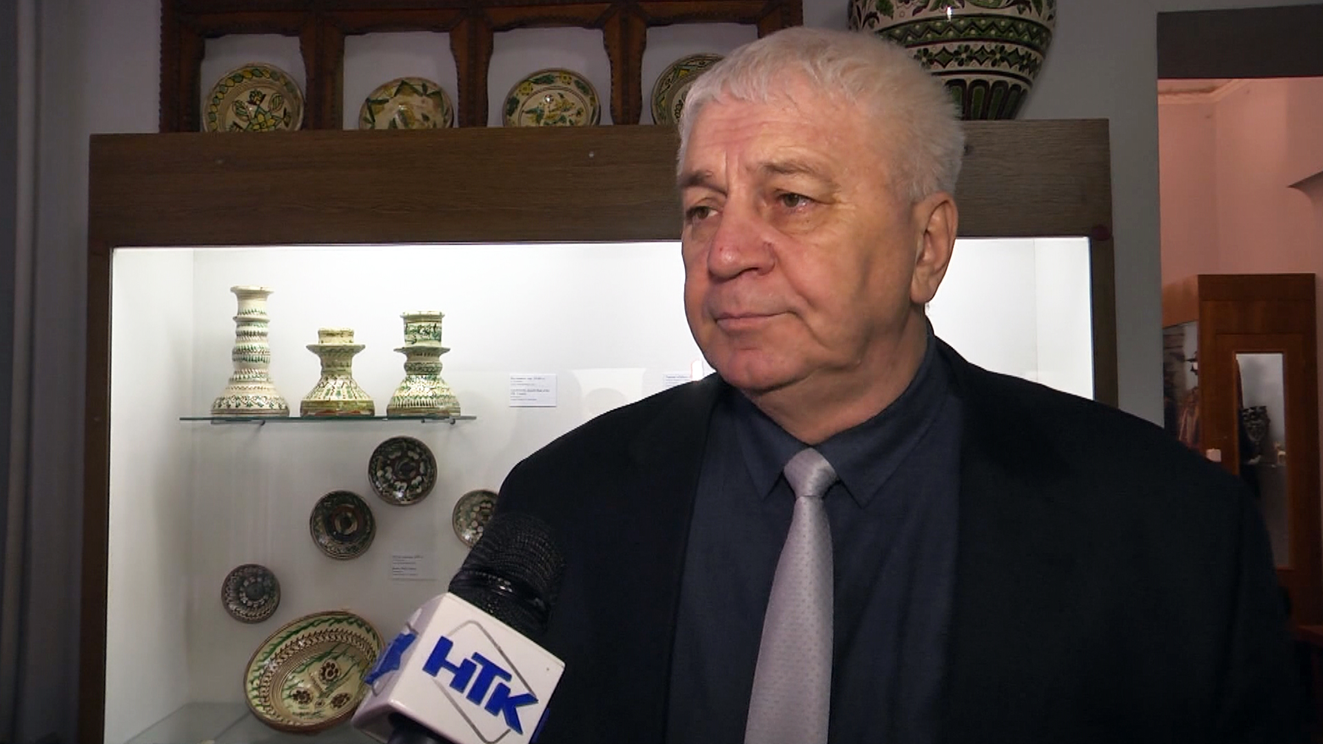 Поет Богдан Томенчук презентував у Коломиї дві нові збірки (відео) Поет Богдан Томенчук презентував у Коломиї дві нові збірки (відео)