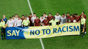 УЄФА серйозно бореться з проявами расизму у футболі