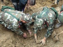 У Китаї 18 школярів загинуло в 7-метровому грязьовому озері 