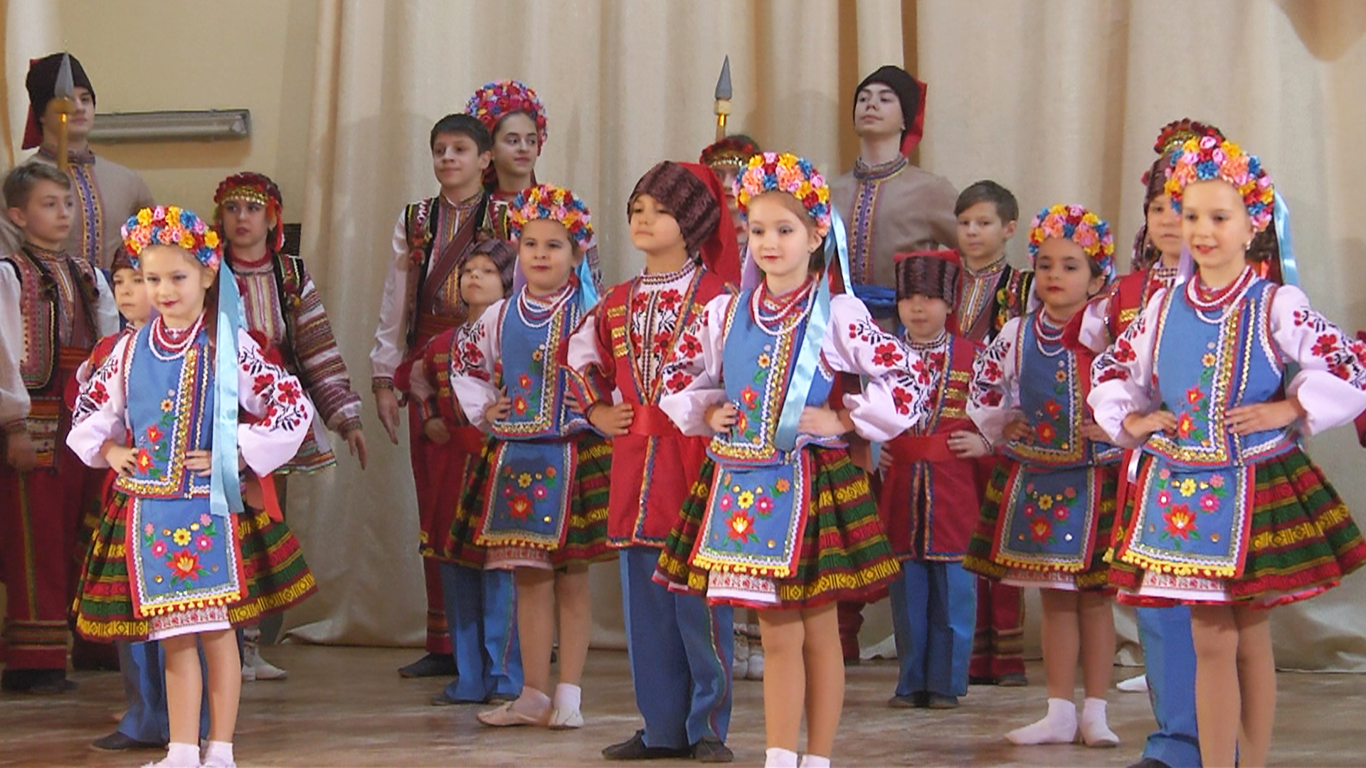 Конкурс хореографічних колективів відбувся у Коломиї (відео) Конкурс хореографічних колективів відбувся у Коломиї (відео)