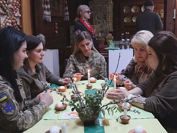 «Писанки для України». Коломияни  долучилися до всесвітньої акції (відео)