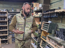 Близько півсотні різновидів боєприпасів виготовляють у лабораторії батальйону безпілотних систем «Стриж» (відео)