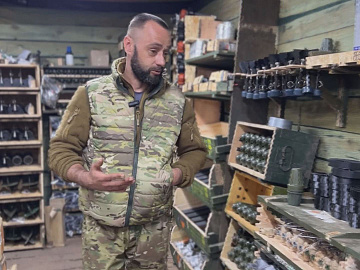 Близько півсотні різновидів боєприпасів виготовляють у лабораторії батальйону безпілотних систем «Стриж» (відео)