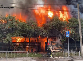 В Івано-Франківську горів заклад громадського харчування (відео)