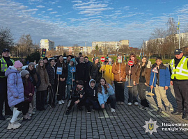 Коломийські поліцейські провели для ліцеїстів урок з правил дорожнього руху (відео)