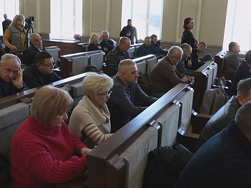 Коломийські депутати на сесії затверджували фінансові плани комунальних підприємств (відео)