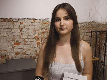 Презентація дебютної поетичної збірки Лесі Тинкалюк відбулася у Коломиї (відео)
