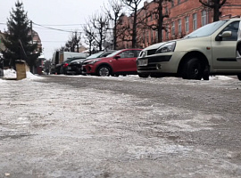 Через ожеледицю на Коломийщині за один день травмувалося понад 30 людей (відео)