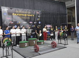 Сила молоді: у Коломиї провели чемпіонат області з класичного пауерліфтингу (відео)