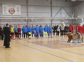 Благодійний турнір Захисників України провели у Королівці (відео)