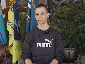 Йому 21, а він уже понад три роки захищає Україну: історія військового «Лютіка» (відео)