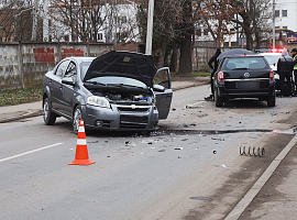 ДТП у Коломиї: на вулиці Хмельницького зіткнулися дві автівки (відео)