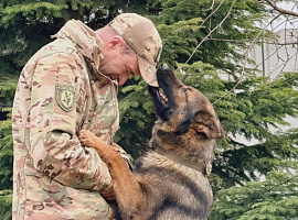 Прикарпатський кінолог розповів, як собаки допомагають шукати зниклих (відео)