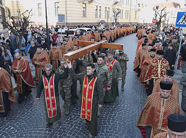 Загальноєпархіальна Хресна дорога відбулася у Коломиї (відео)