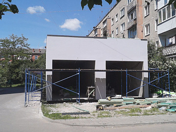 Законно чи ні? Мешканці будинку, що на Бандери, 42 у Коломиї, обурені будівництвом