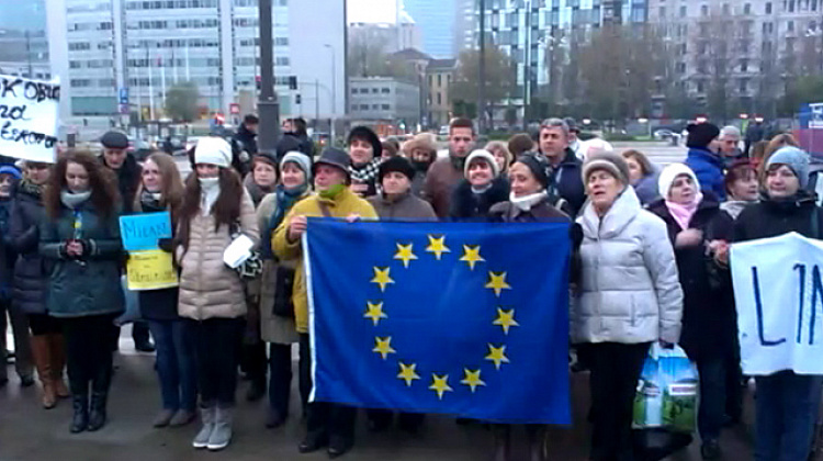 Українські заробітчани вийшли на Євромайдан у Мілані (відео)
