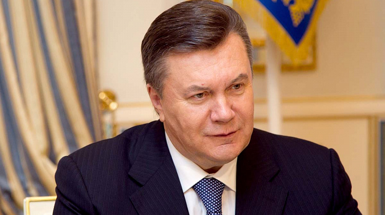 Янукович не йде у відставку