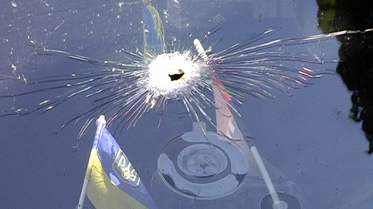 На Сході розстріляли мікроавтобус з Прикарпаття (відео)