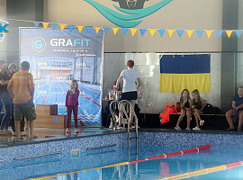 170 дітей з кількох міст взяли участь у змаганнях з плавання в Коломиї (відео)