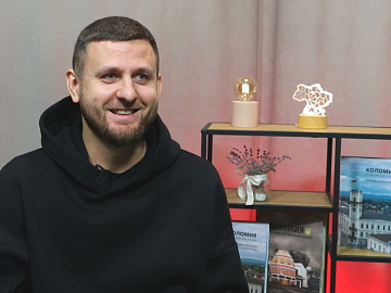 «Характерник шоу»: як блогер з Коломиї популяризує Україну (відео)