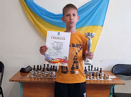 Коломиянин переміг у турнірі з шахів (відео)