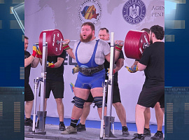 Світова перемога: коломийський спортсмен здобув золото на Чемпіонаті з пауерліфтингу (відео)