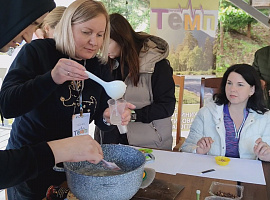 Табір для педагогів: коломийських освітян зібрали на ретрит «Темп» (відео) Табір для педагогів: коломийських освітян зібрали на ретрит «Темп» (відео)