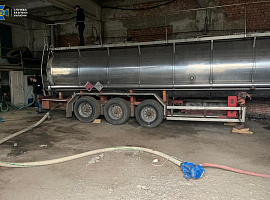 На Прикарпатті СБУ викрила керівництво державного горілчаного підприємства на збуті необлікованого спирту на десятки мільйонів гривень На Прикарпатті СБУ викрила керівництво державного горілчаного підприємства на збуті необлікованого спирту на десятки мільйонів гривень