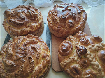 «Великодній кошик» за 135 гривень - саме стільки коштував традиційний святковий набір у 2010 році (відео)