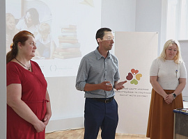 У Коломиї презентували проєкт про поширення інформації та ідеї про патронатні сім'ї (відео)