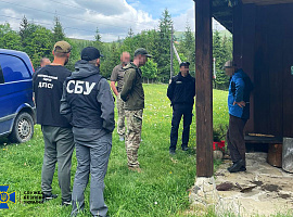 СБУ знешкодили міжрегіональну злочинну групу, яка переправляла військовозобов’язаних за кордон через Карпати «по зеленці»