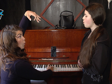 У Коломиї проводить уроки вокалу оперна співачка з Гостомеля (відео)